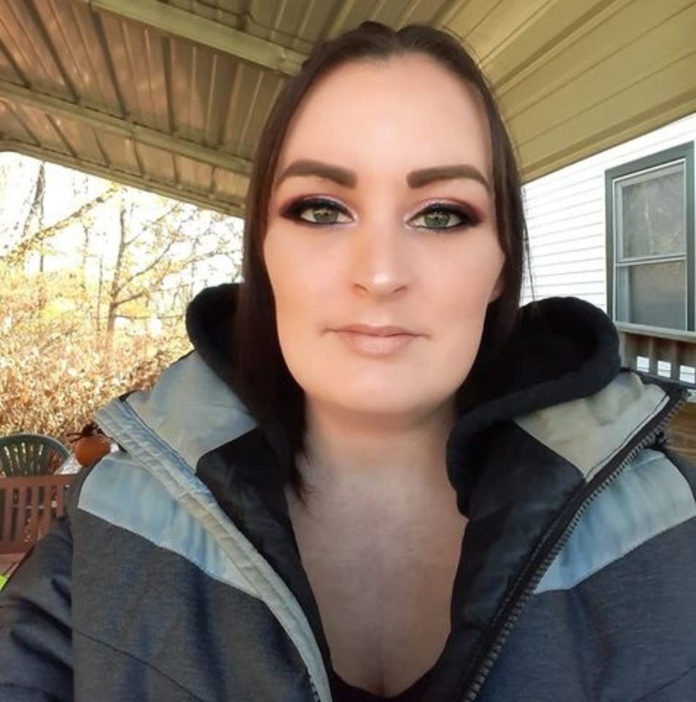 Meet your Posher, Moniqua